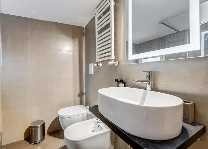 Vacation In Borgo Pio-near San Pietro